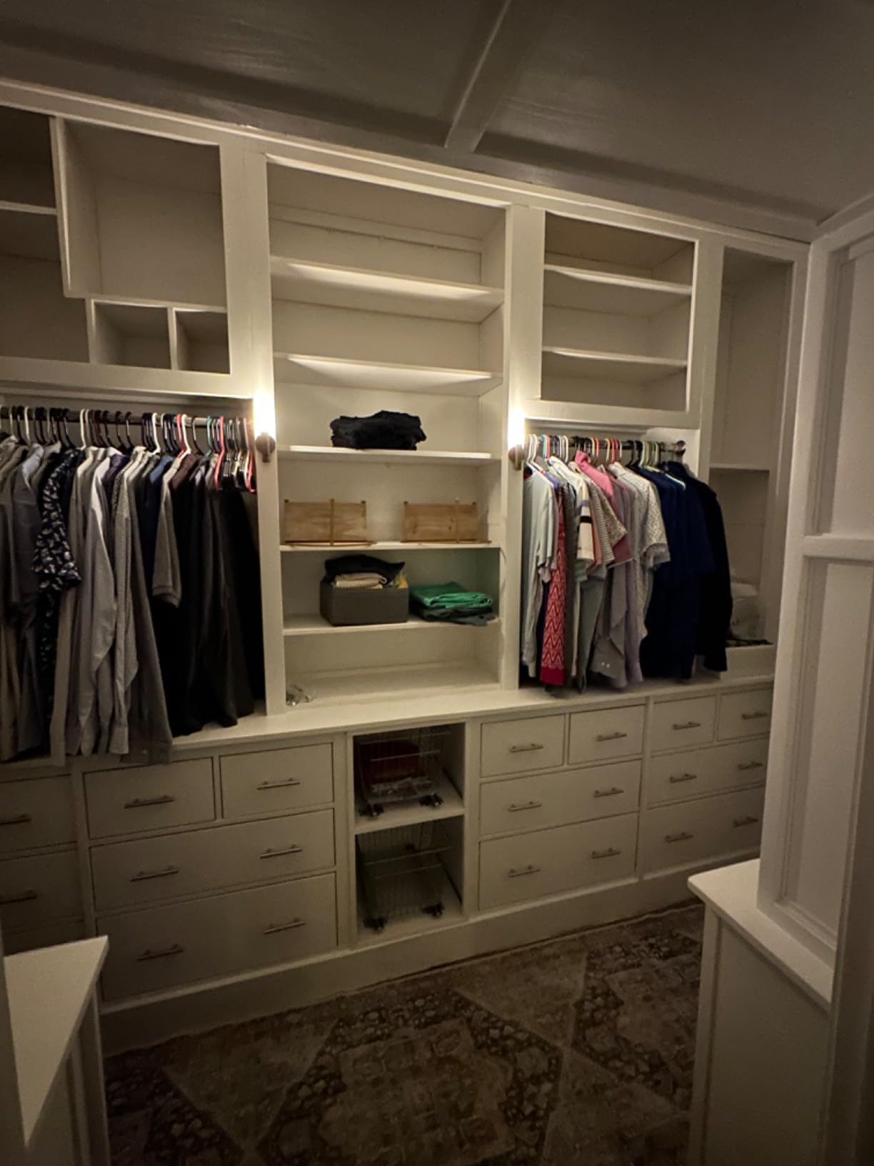 Luz Nocturna Recargable con Sensor de Movimiento